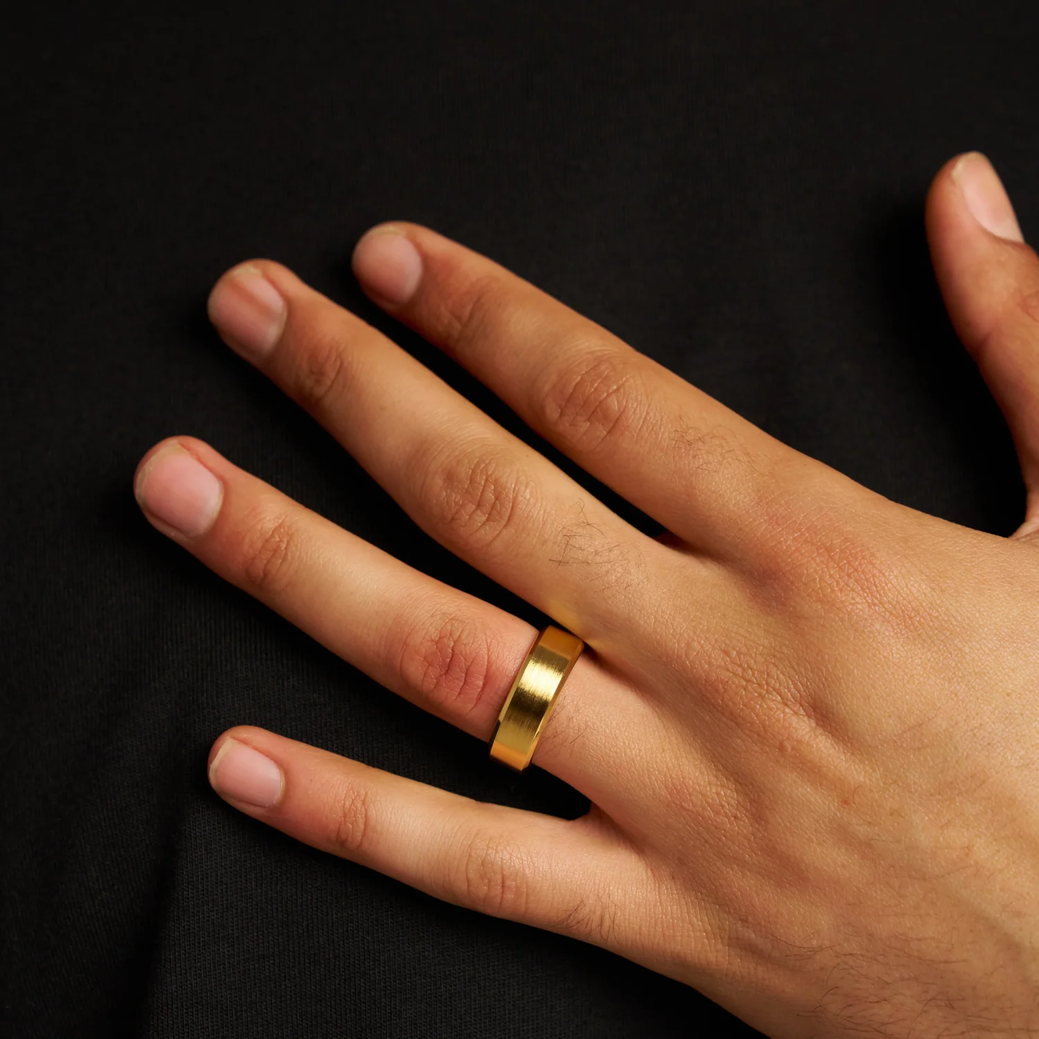 Bevelled Ring (Gold) 8mm | 18ct Gold Tungsten - Image 4