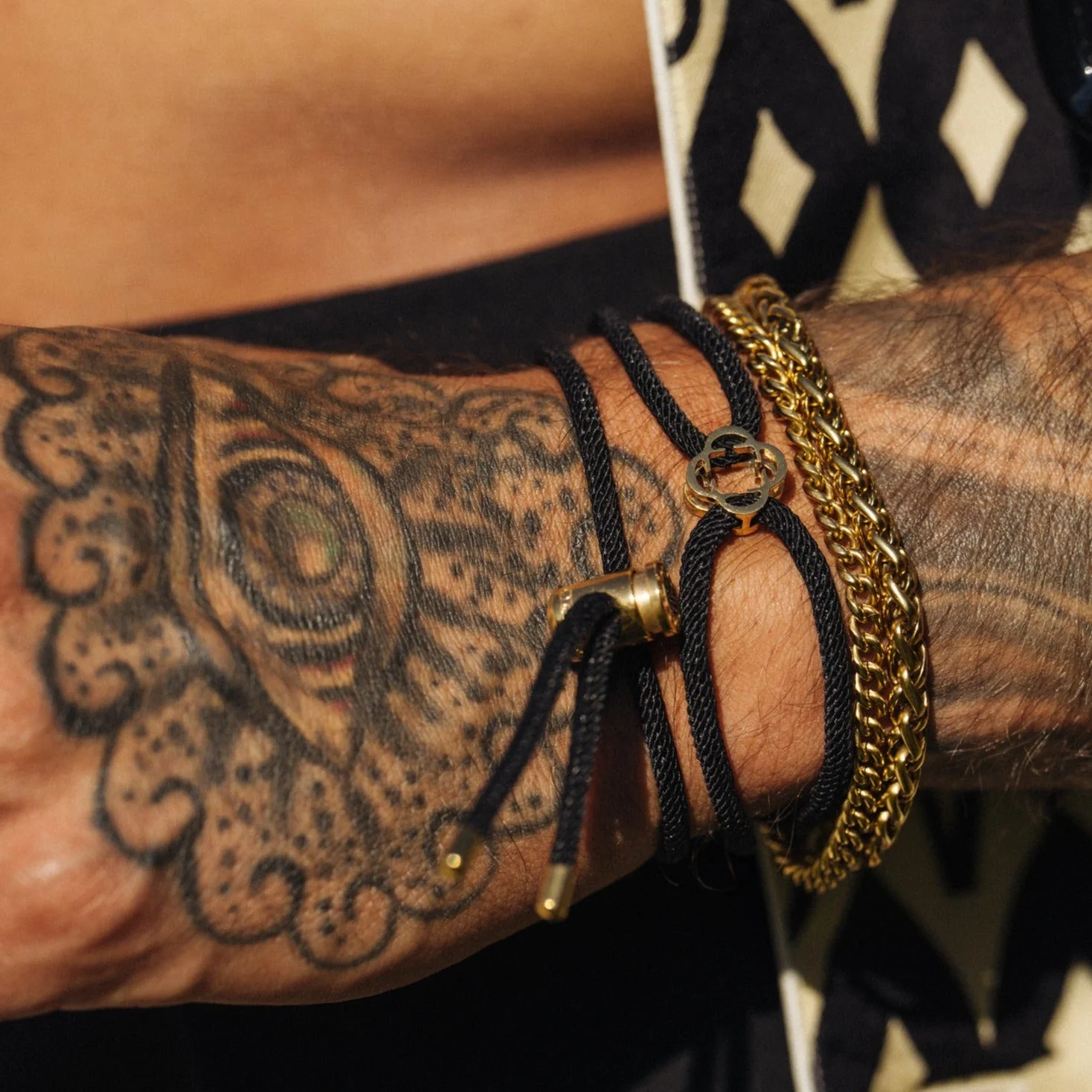 Black Cord Toggle Bracelet (Gold) - Image 5