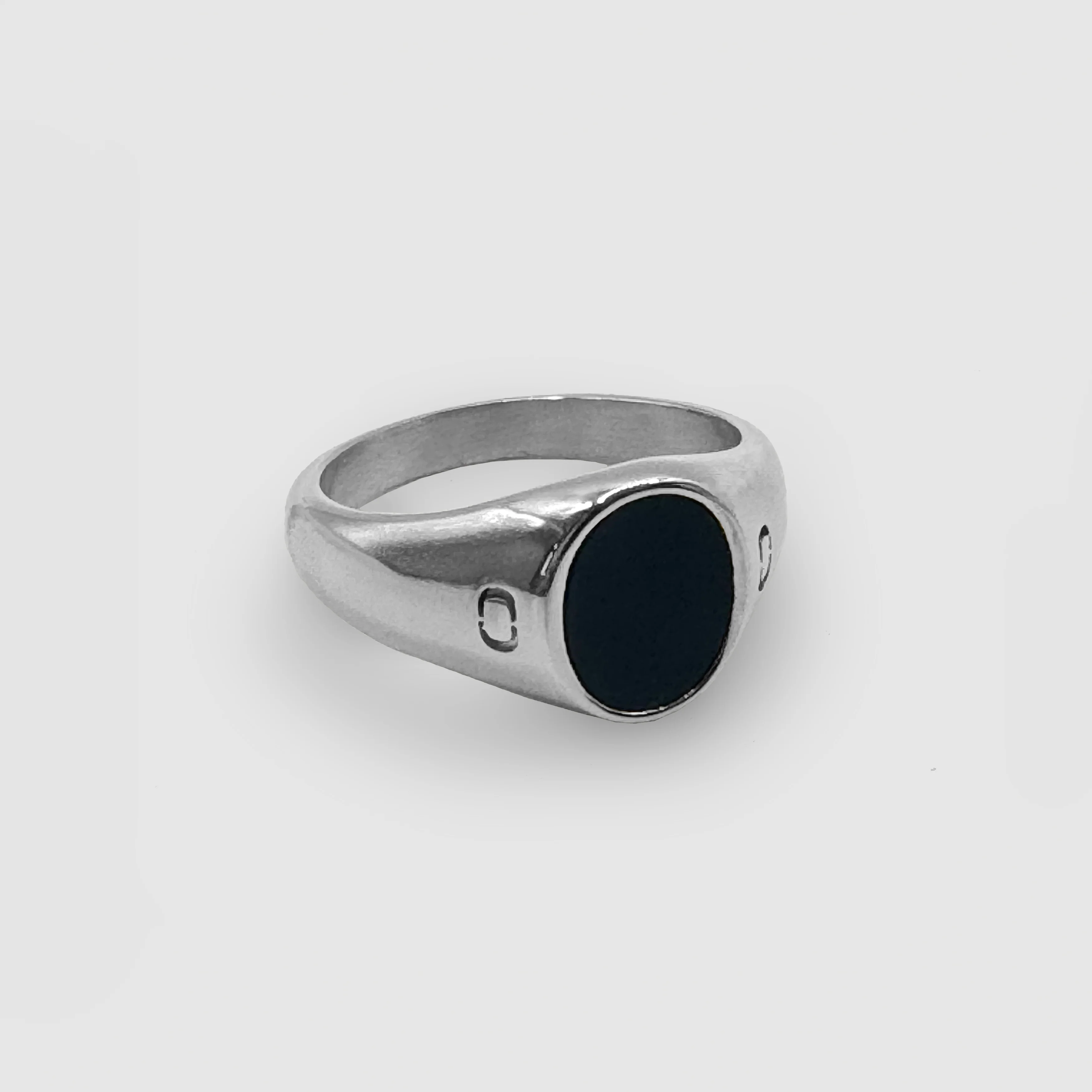 Onyx Oval Stone Signet Ring (Silver) - Image 5