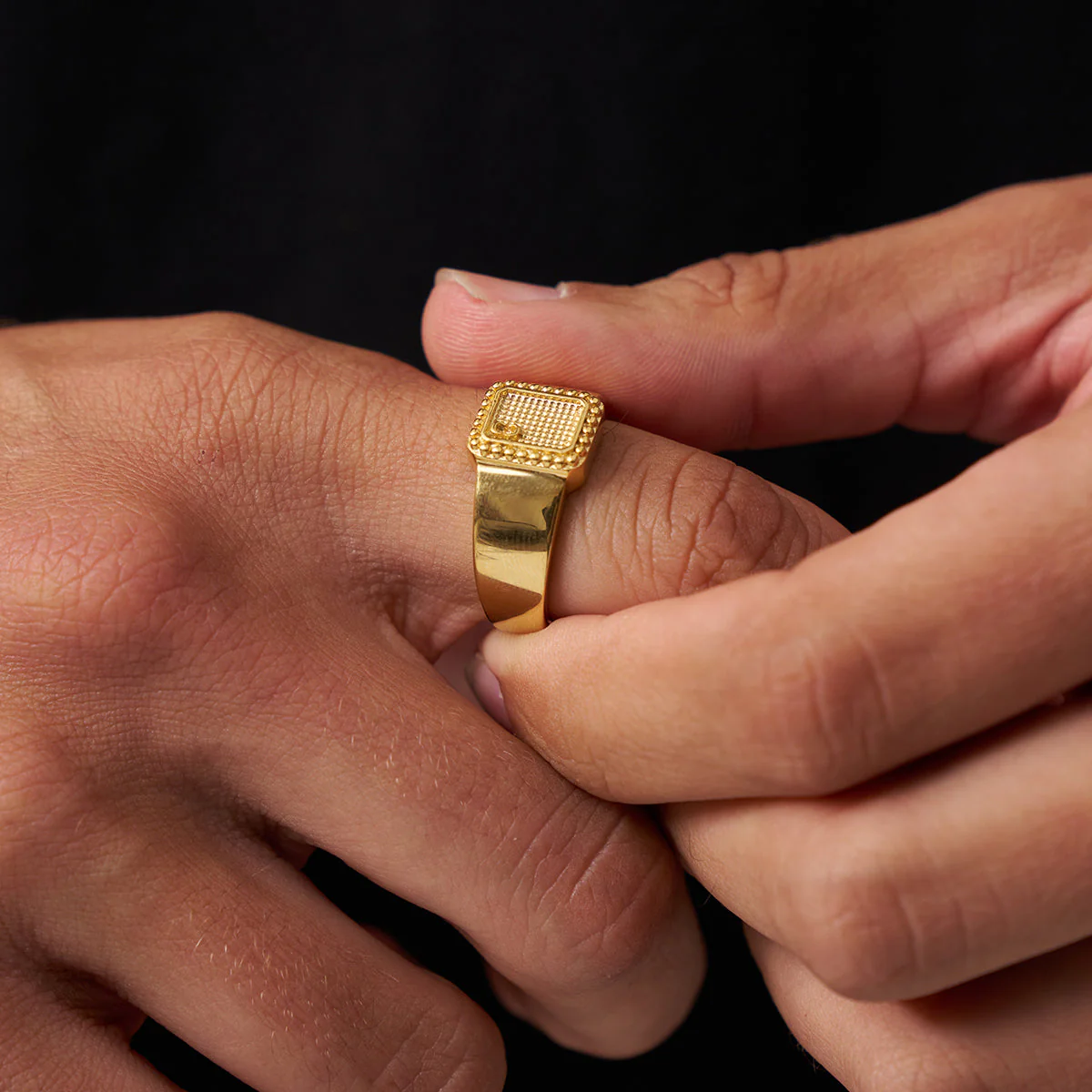 Royal Signet Ring (Gold) - Image 4