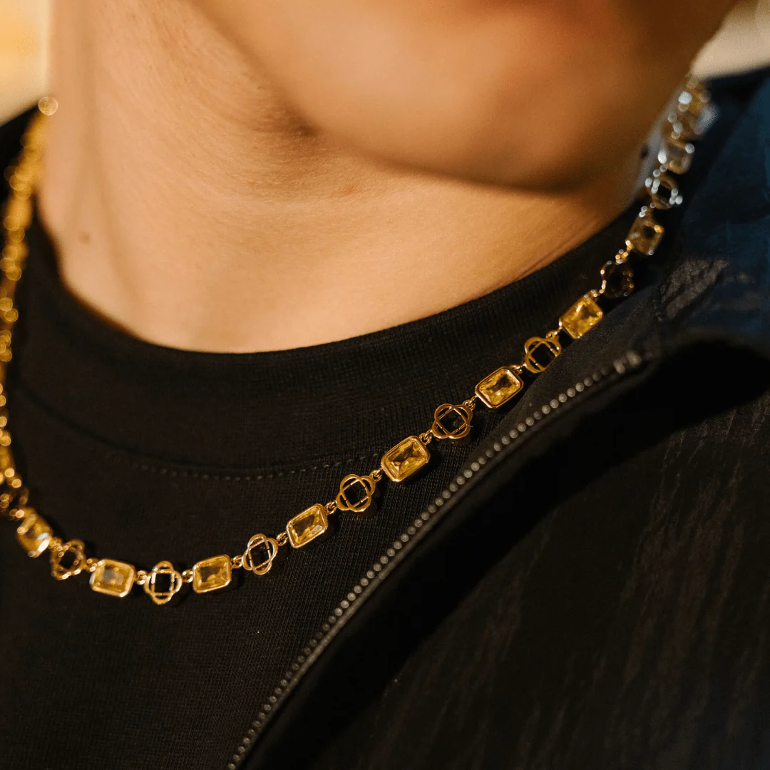 Yellow Gemstone Clover Necklace (Gold) - Image 8