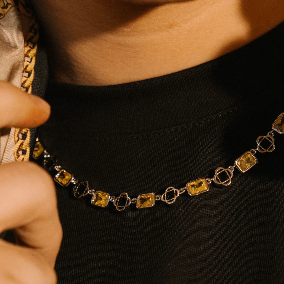 Yellow Gemstone Clover Necklace (Silver) - Image 10